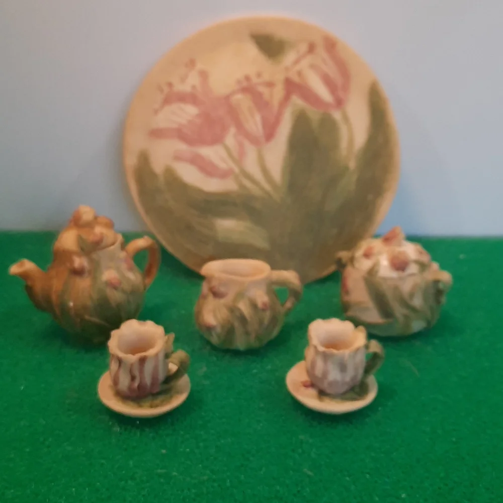 Rose Garden miniature tea set